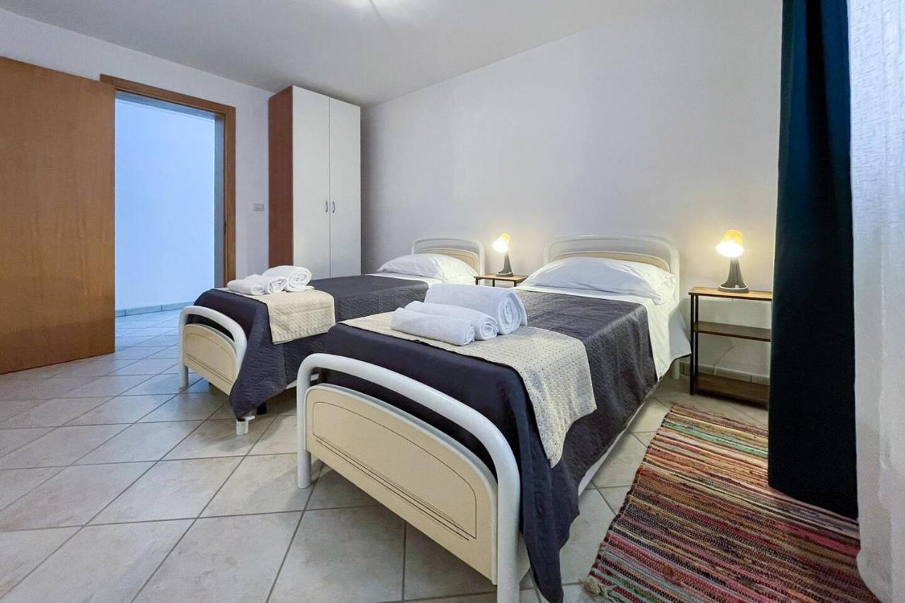 Relax E Spazio A Due Passi Dal Mare Марина-ди-Манкаверса Экстерьер фото